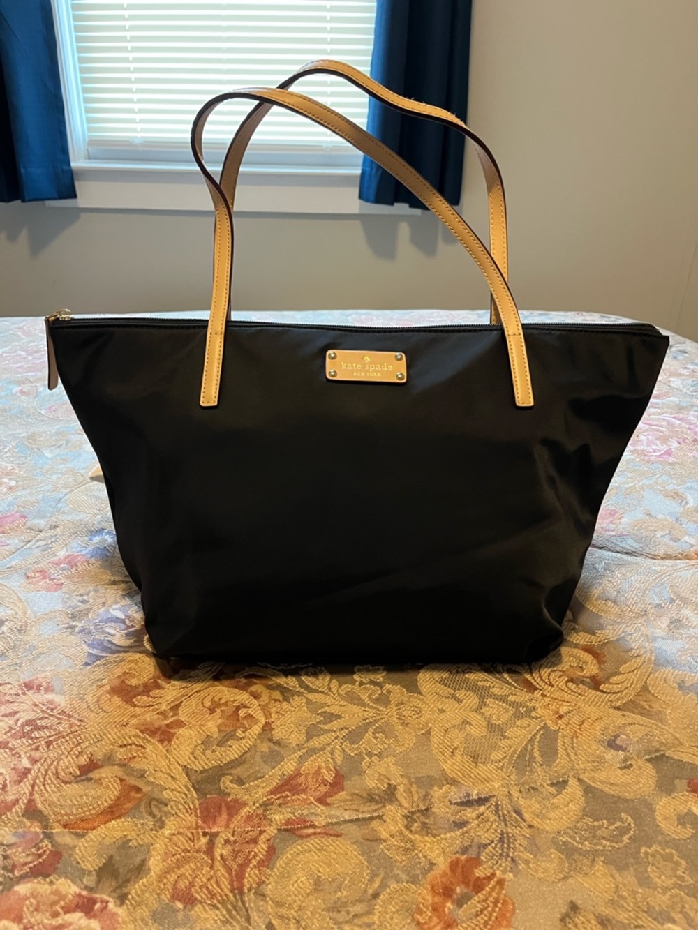 EUC. Kate Spade nylon tote bag.